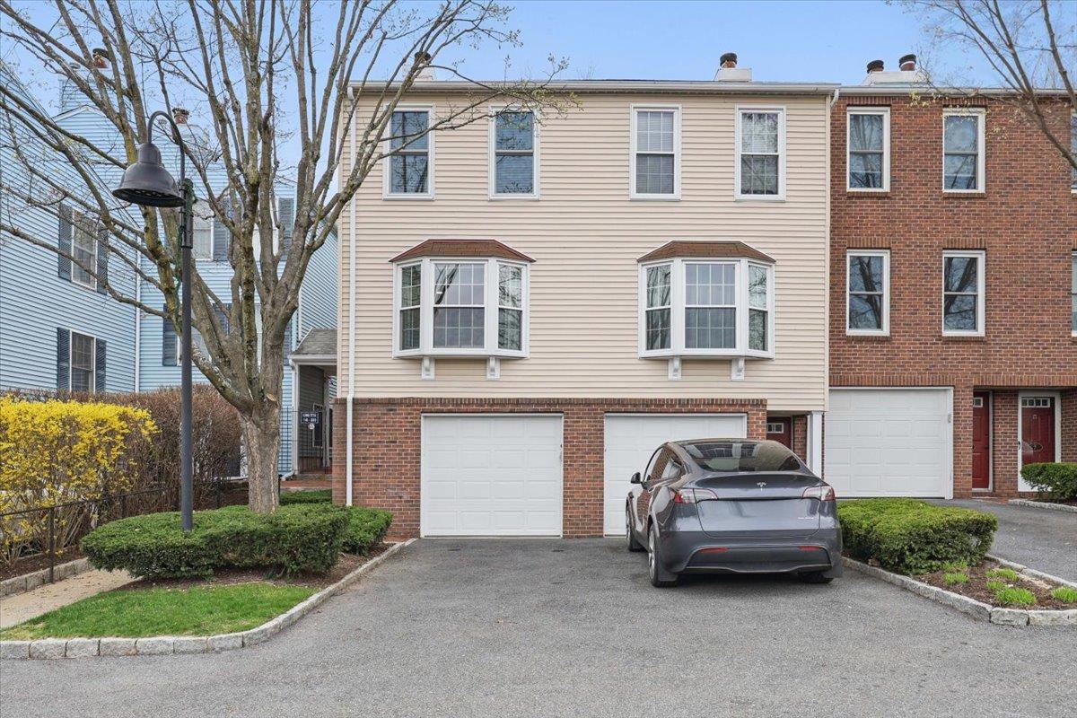 10 Washington Mews 10 Property Photo
