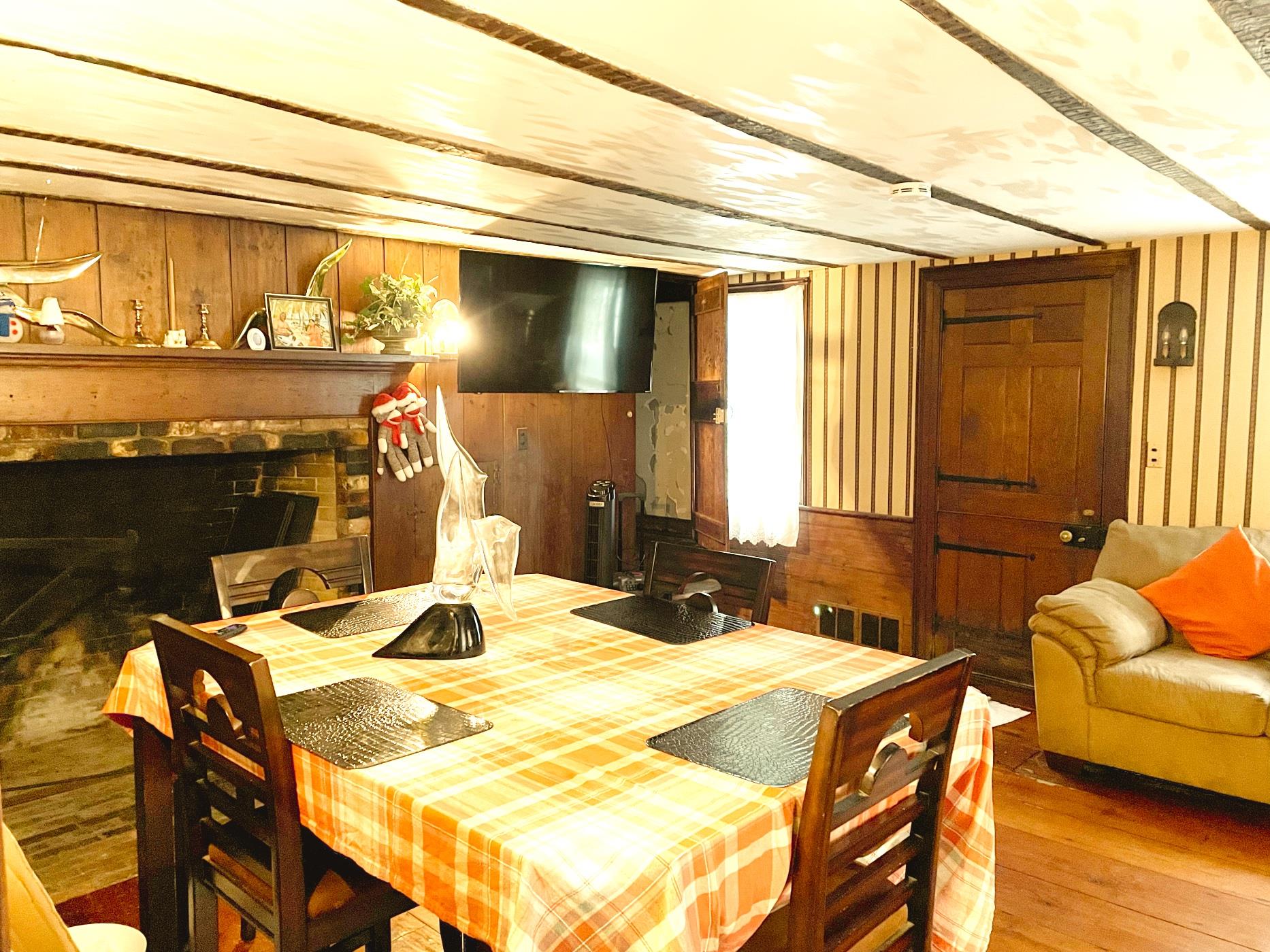 380, 370 & O Deer Park Road Property Photo 11