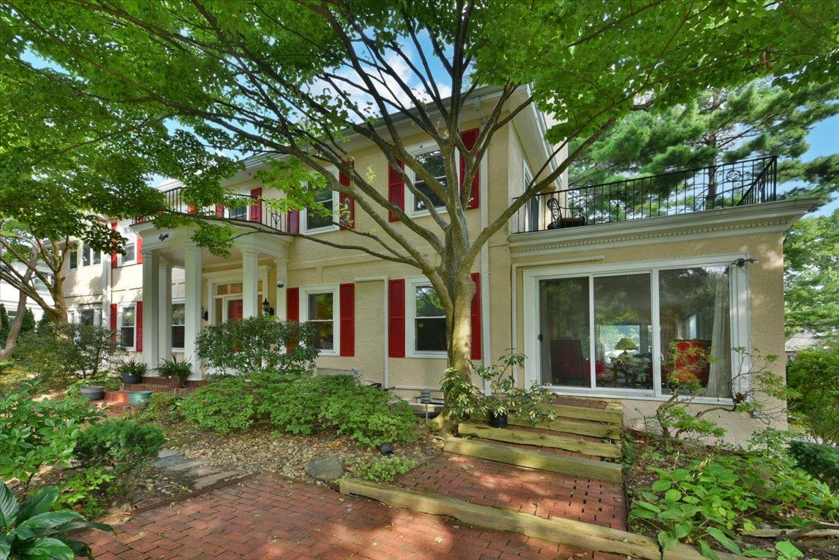 8 Magnolia Drive Property Photo