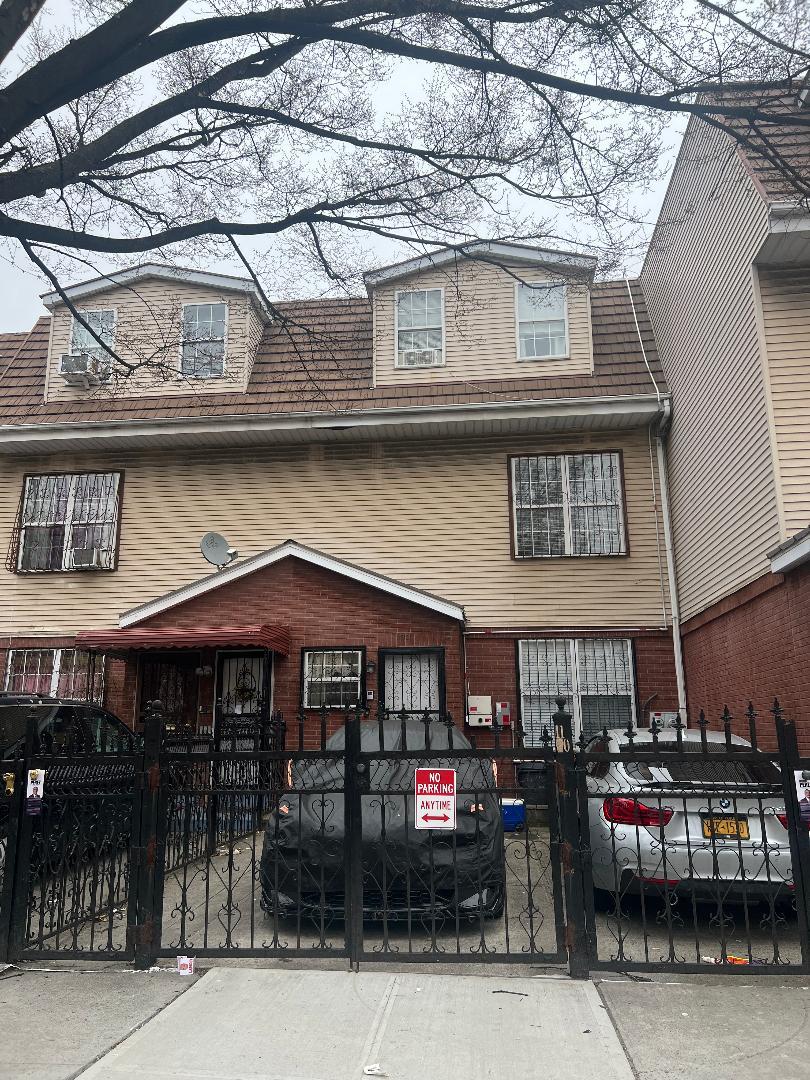 1170 Vyse Avenue Property Photo