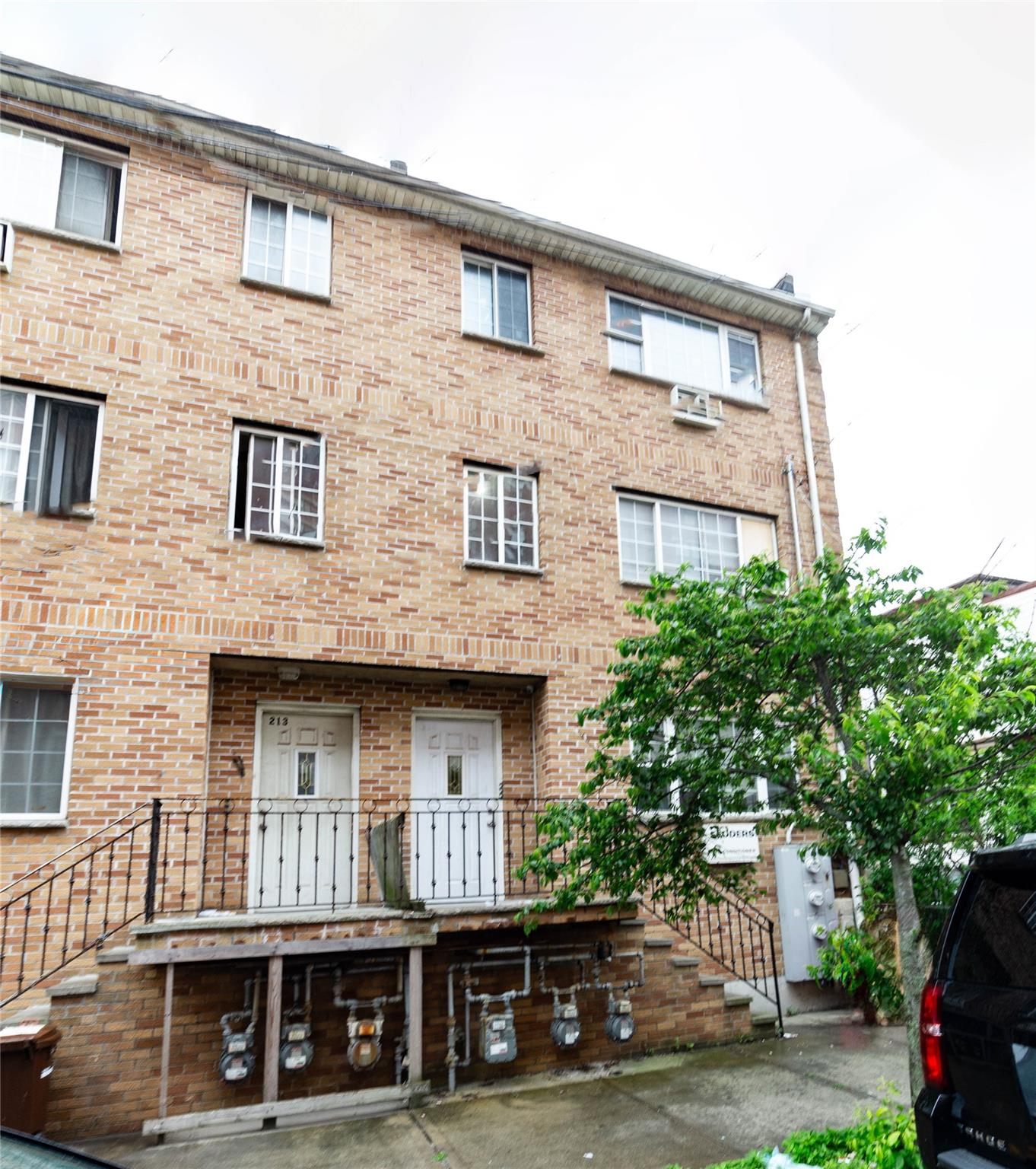 215 Beach 96th Street Property Photo
