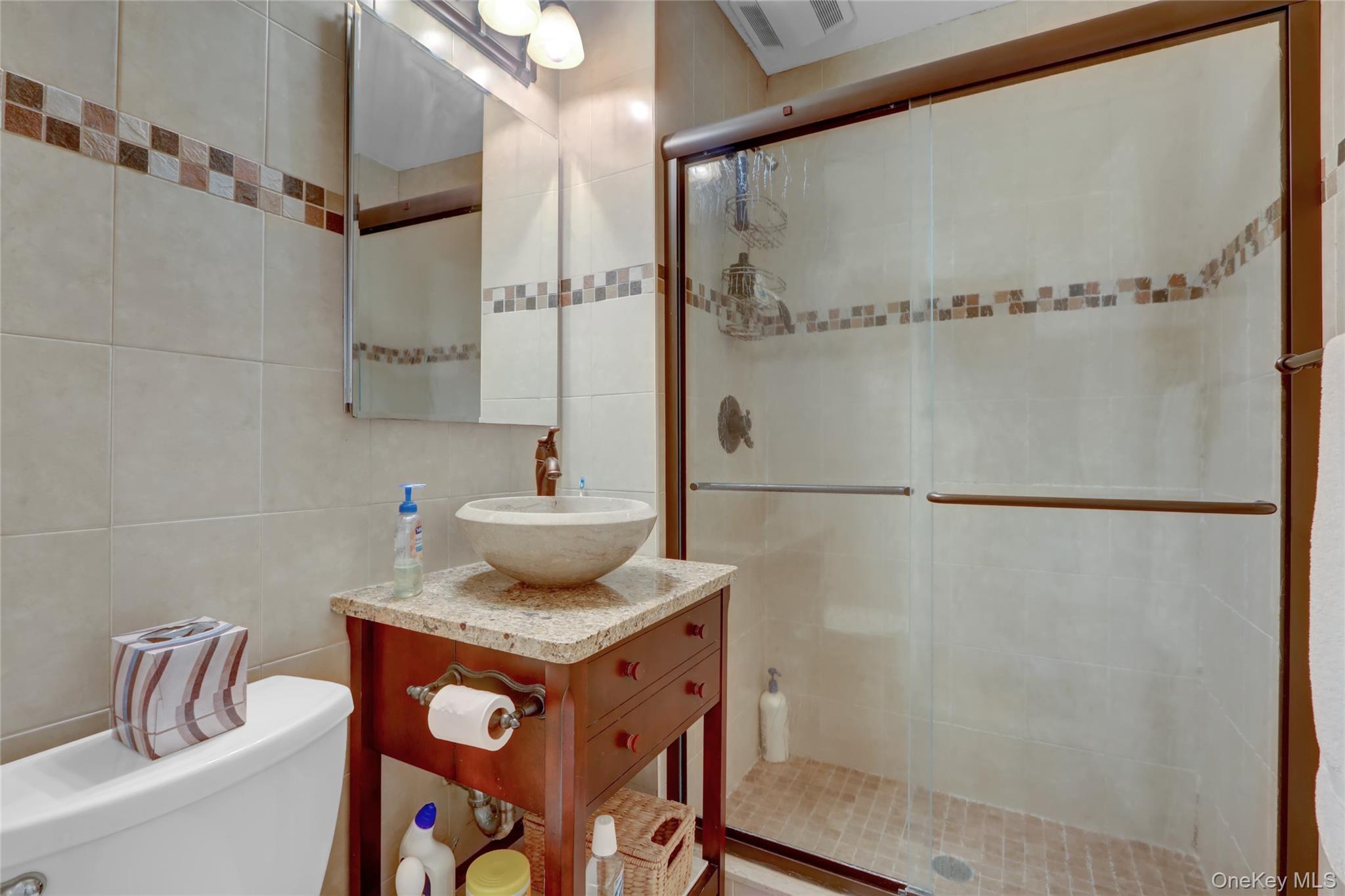 750 Shore Road 4b Property Photo 17