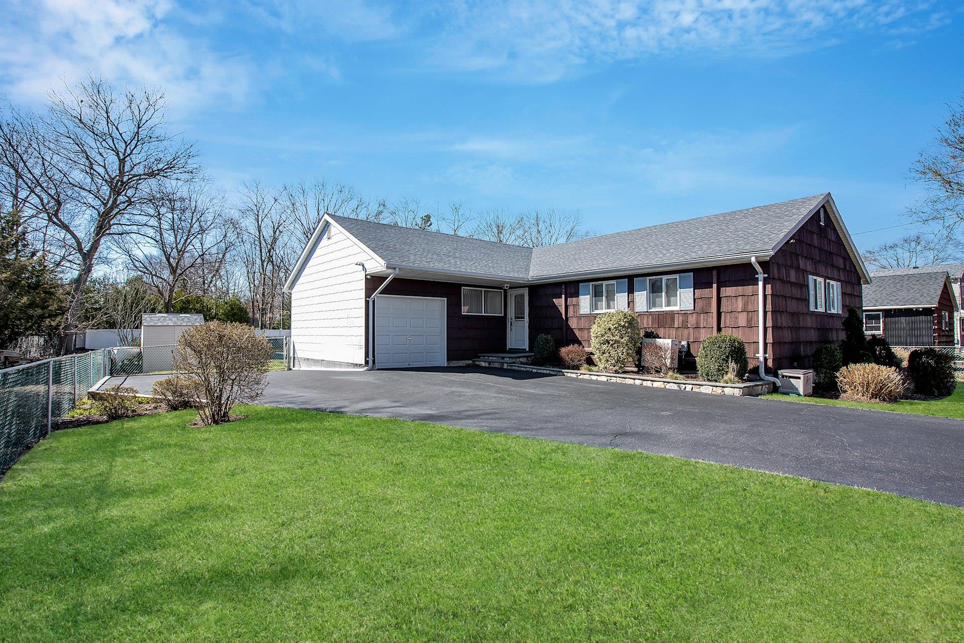 80 Teddy Court Property Photo