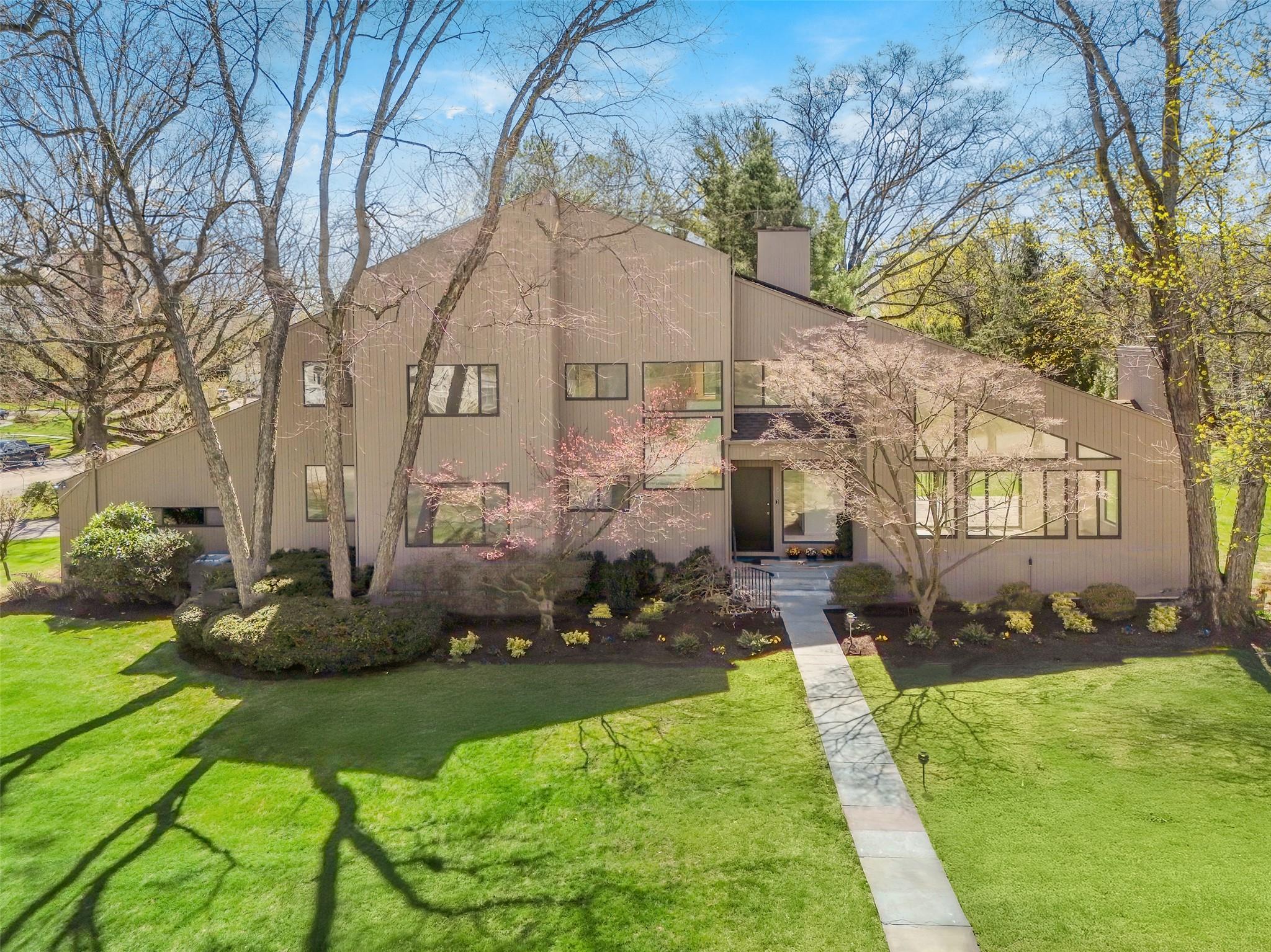 6 Fairway Drive Property Photo