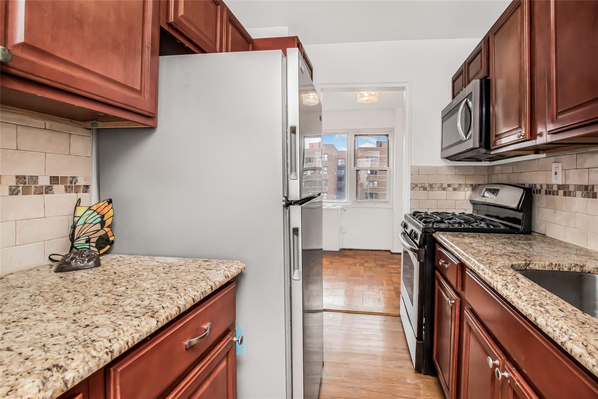 3131 Grand Concourse 5d Property Photo 6