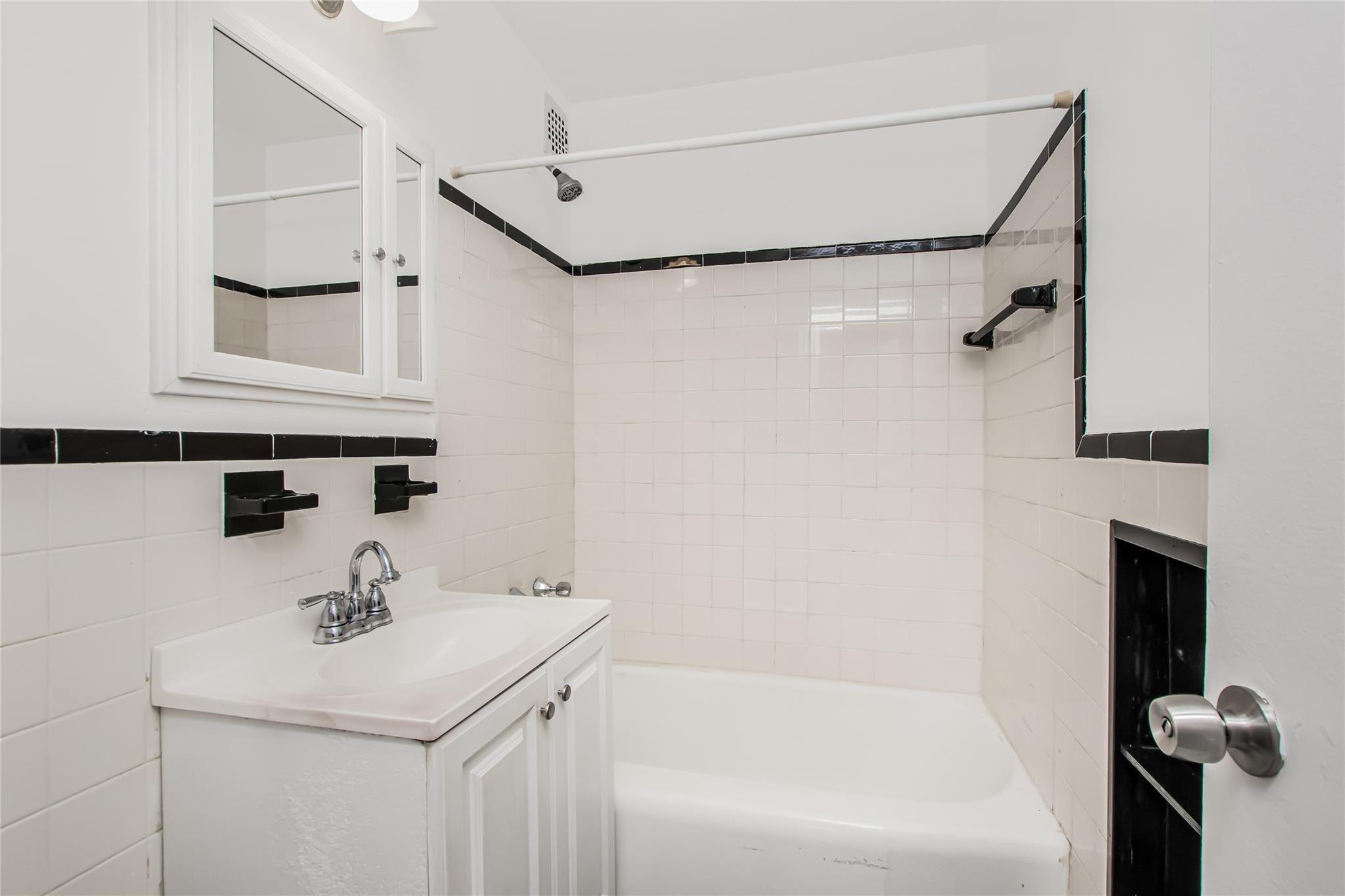 3131 Grand Concourse 5d Property Photo 17