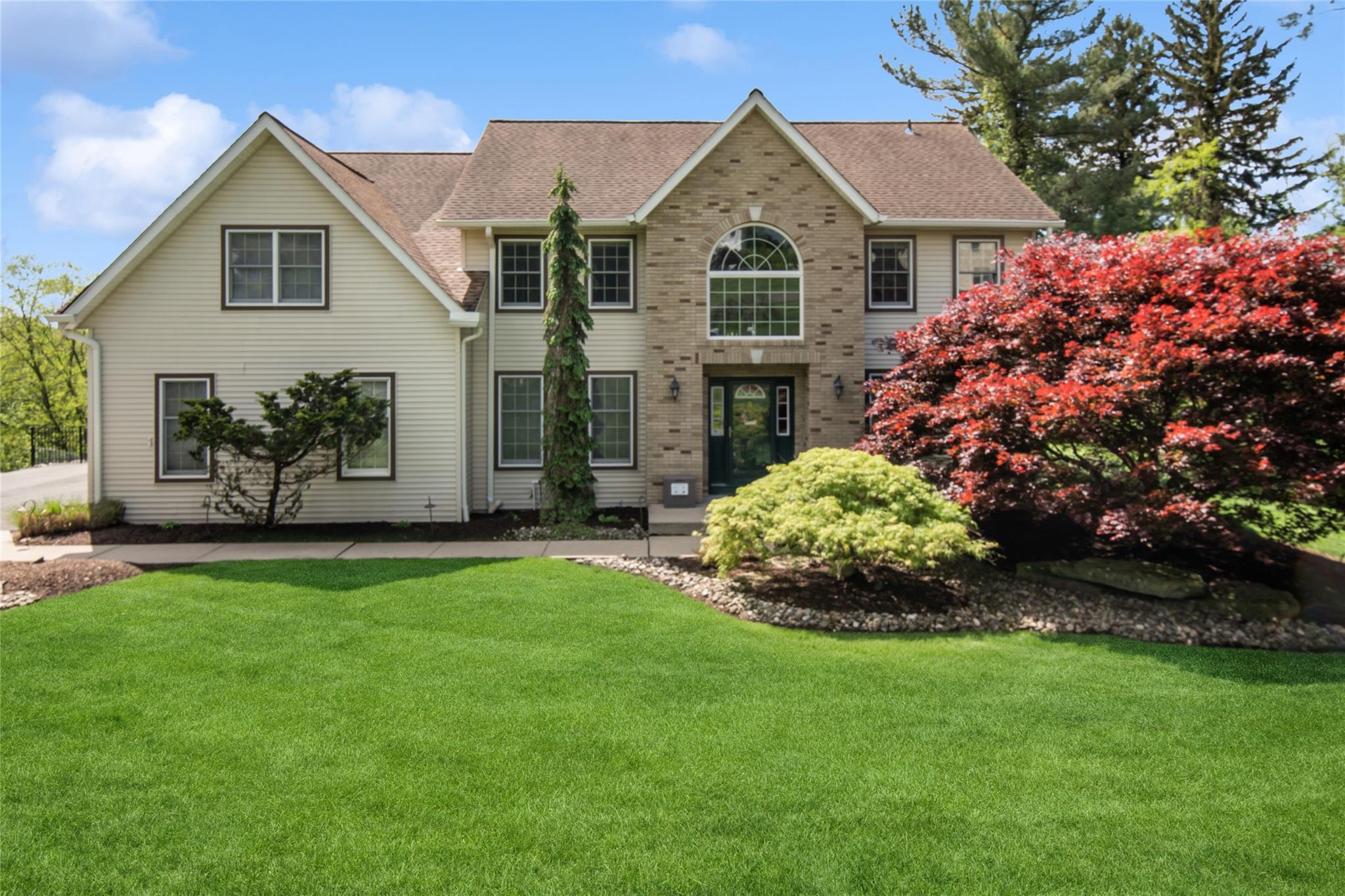 5 Dundee Court Property Photo