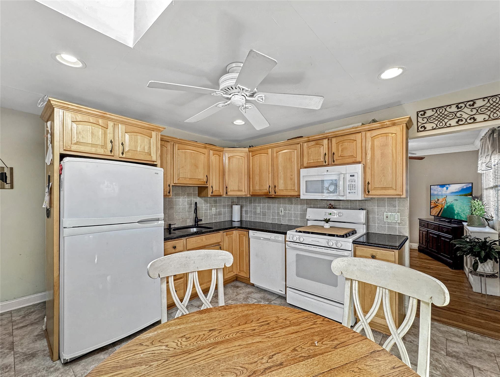 20 Elm Avenue Property Photo 5