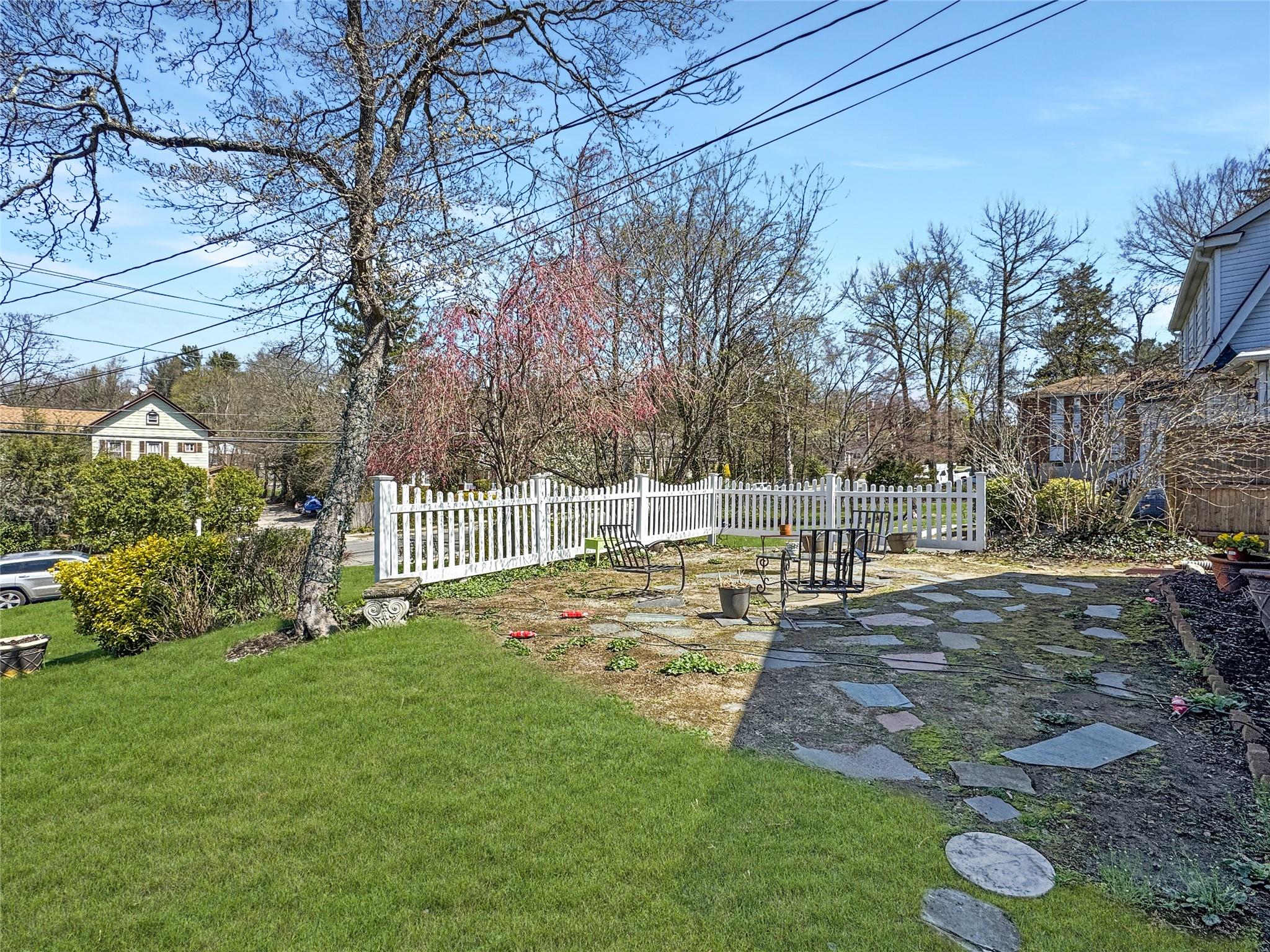 20 Elm Avenue Property Photo 11