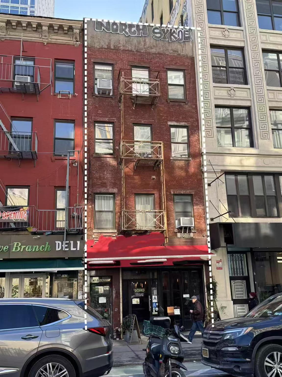 141 Grand Street Property Photo