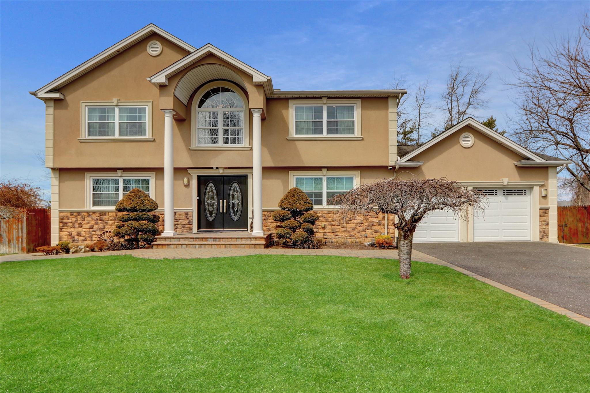 7 Megan Court Property Photo