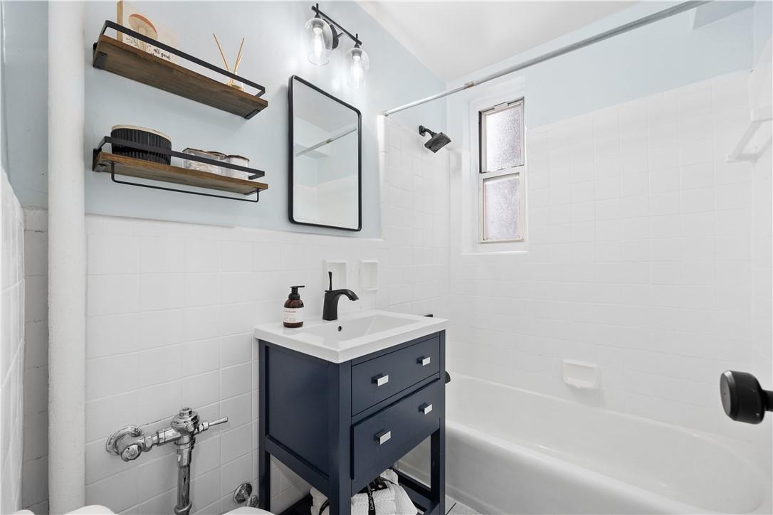 61 Bronx River Road 6g Property Photo 13
