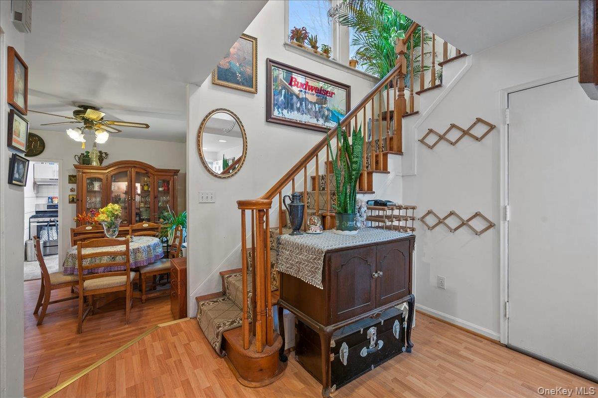 158 Davis Avenue Property Photo 4