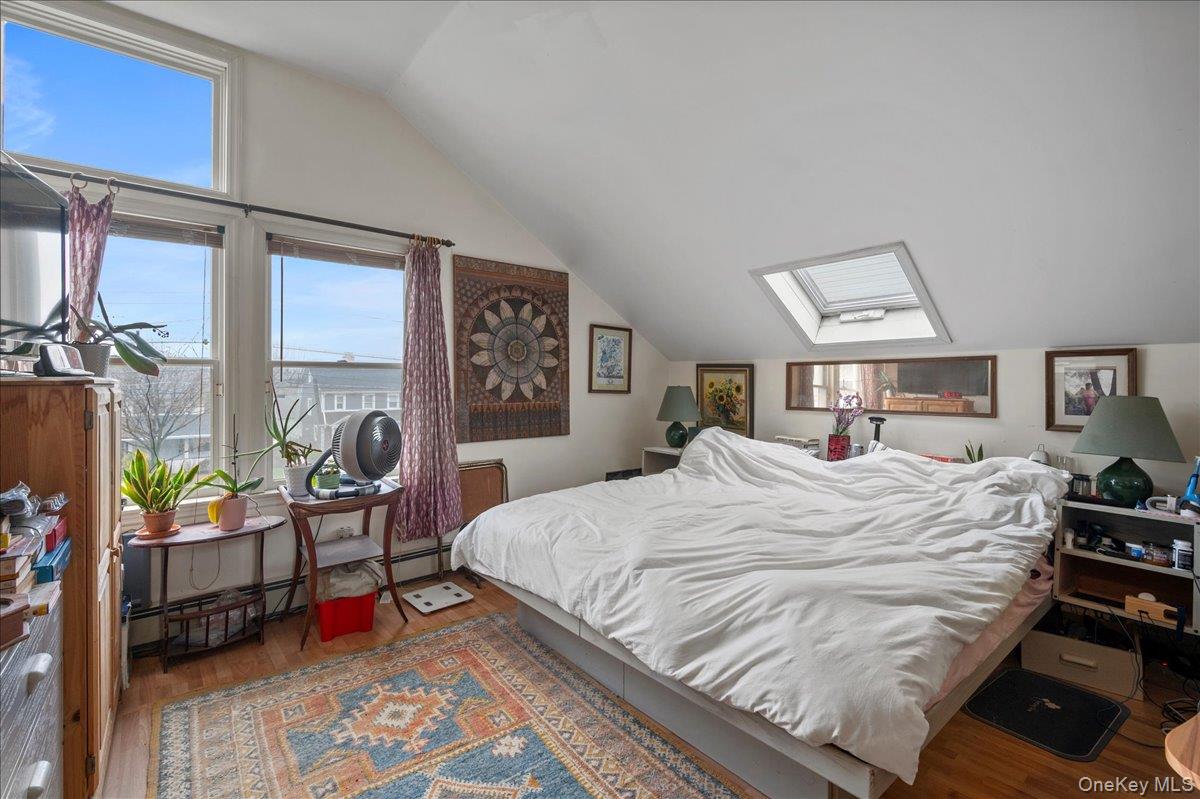 158 Davis Avenue Property Photo 11