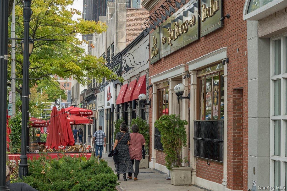 158 Davis Avenue Property Photo 14