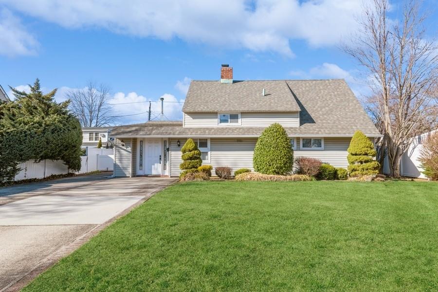 321 Acre Lane Property Photo