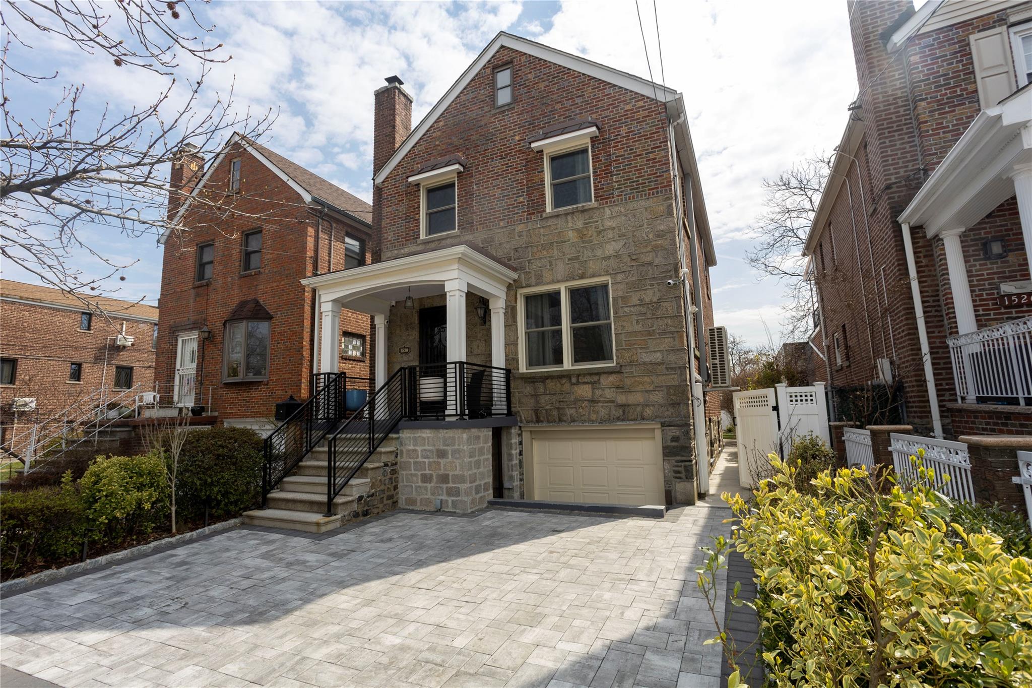 1530 Waring Avenue Property Photo