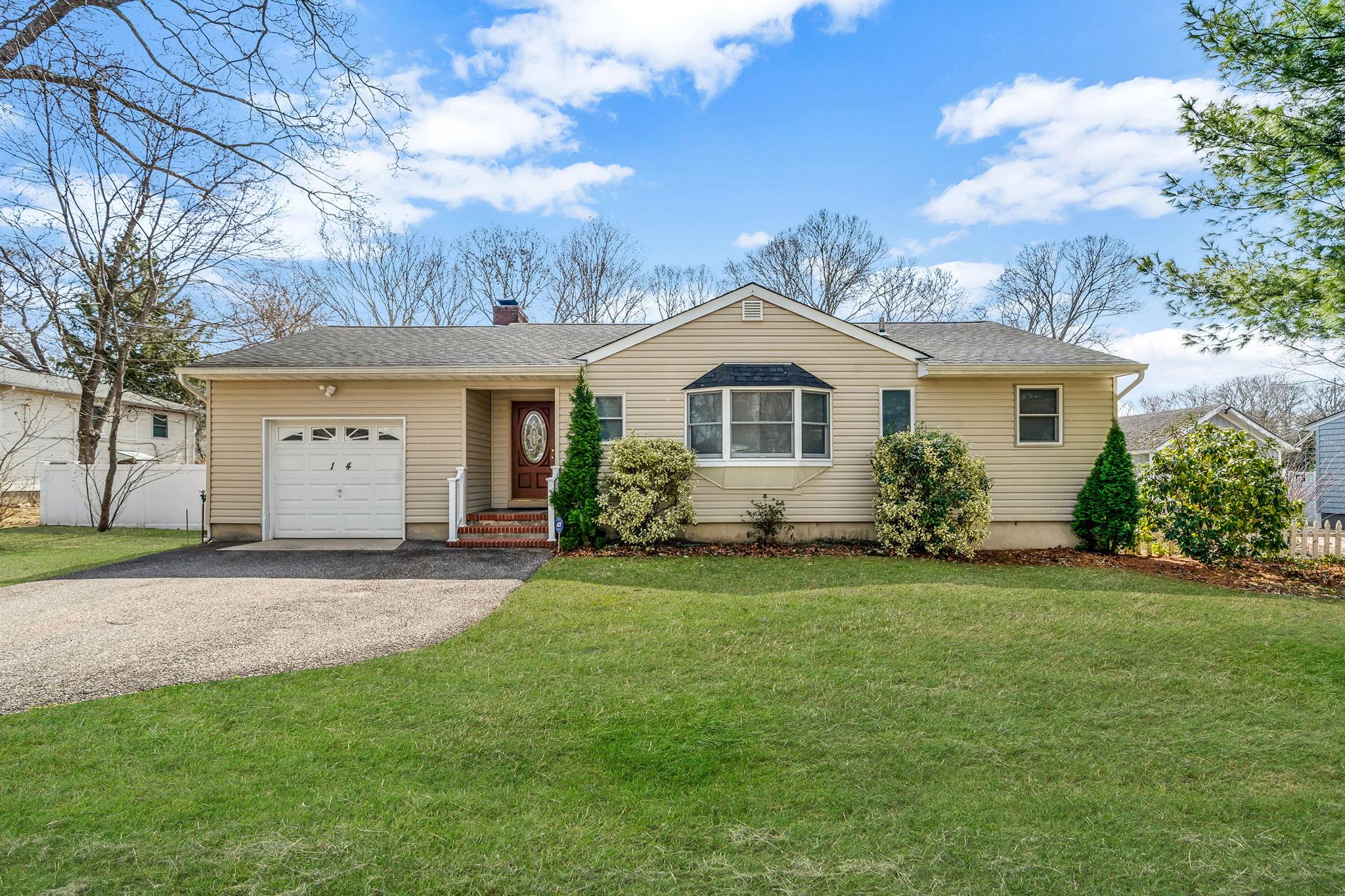 14 Renown Street Property Photo