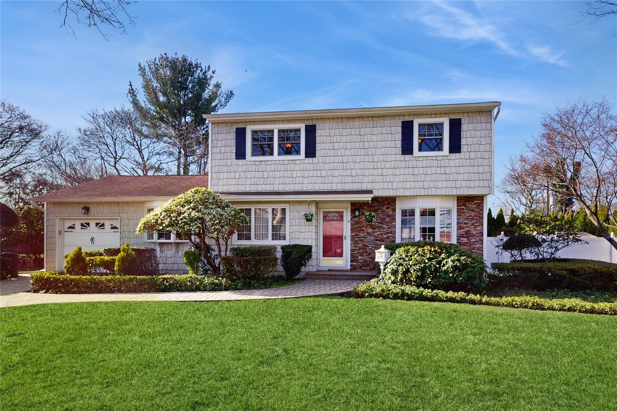 6 New Dorp Place Property Photo
