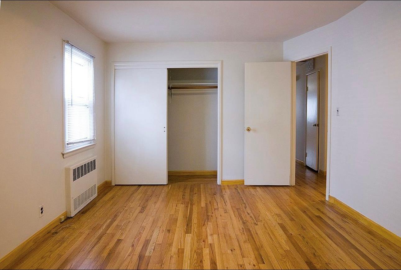 6614 254th Street Property Photo 5