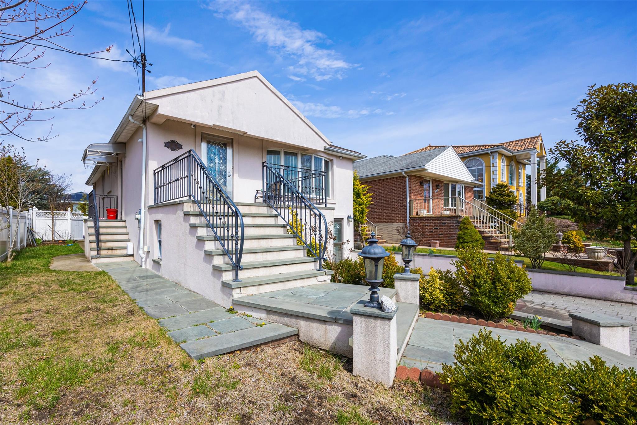 14125 11th Avenue Property Photo 2
