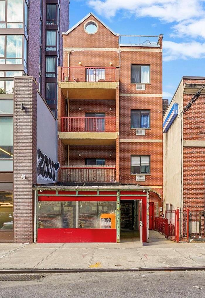 39 Debevoise Street Property Photo