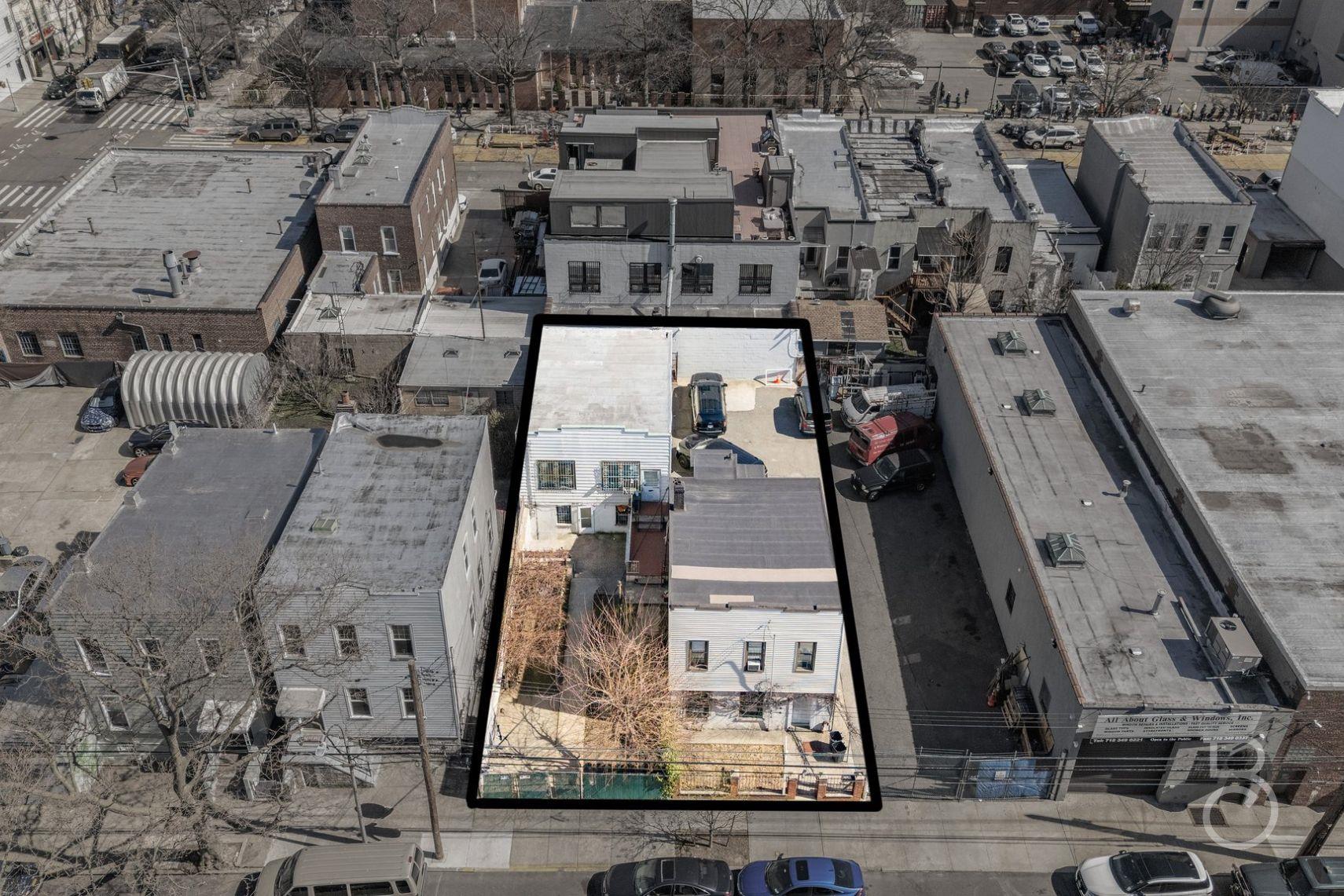 36-15 10th Street Property Photo