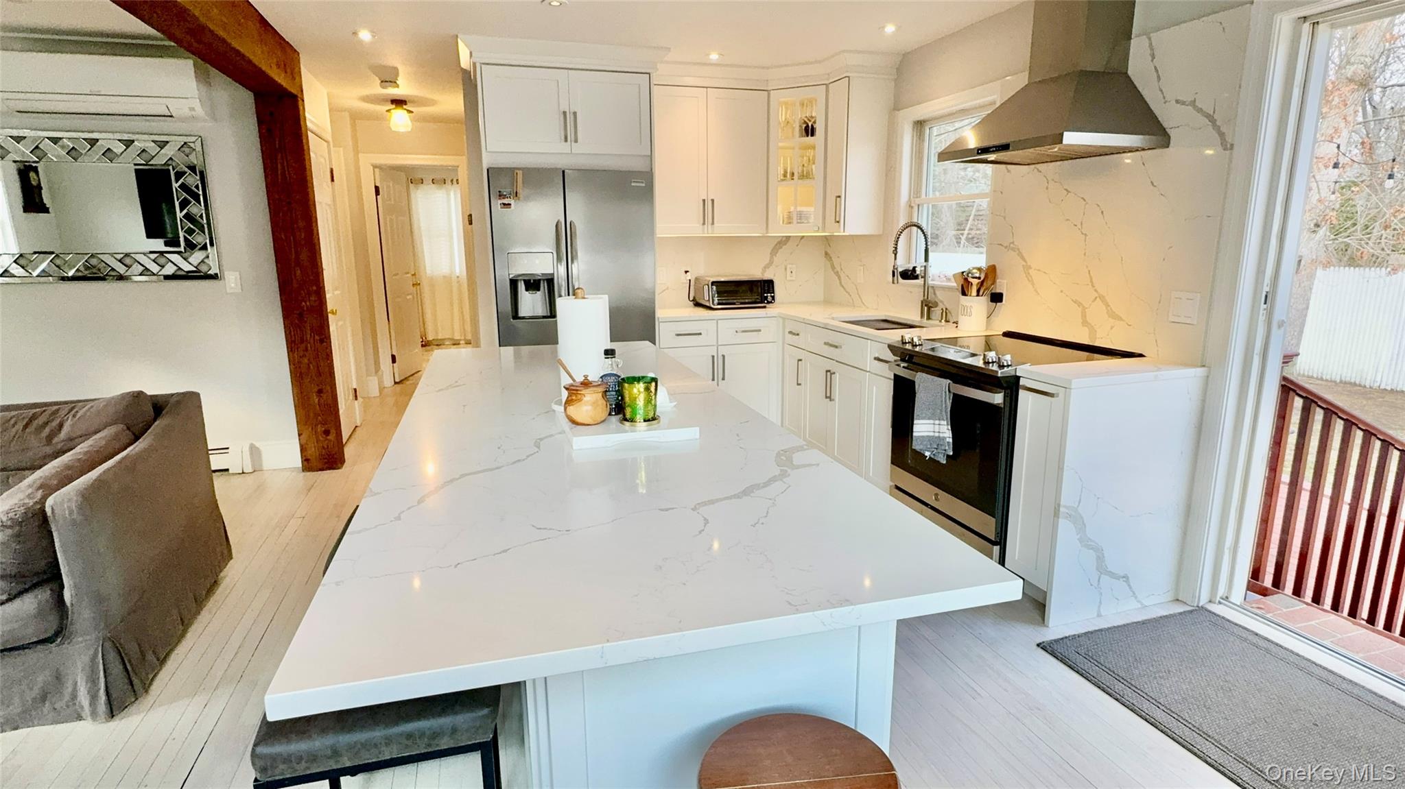 4 N Westbury Road Property Photo 5