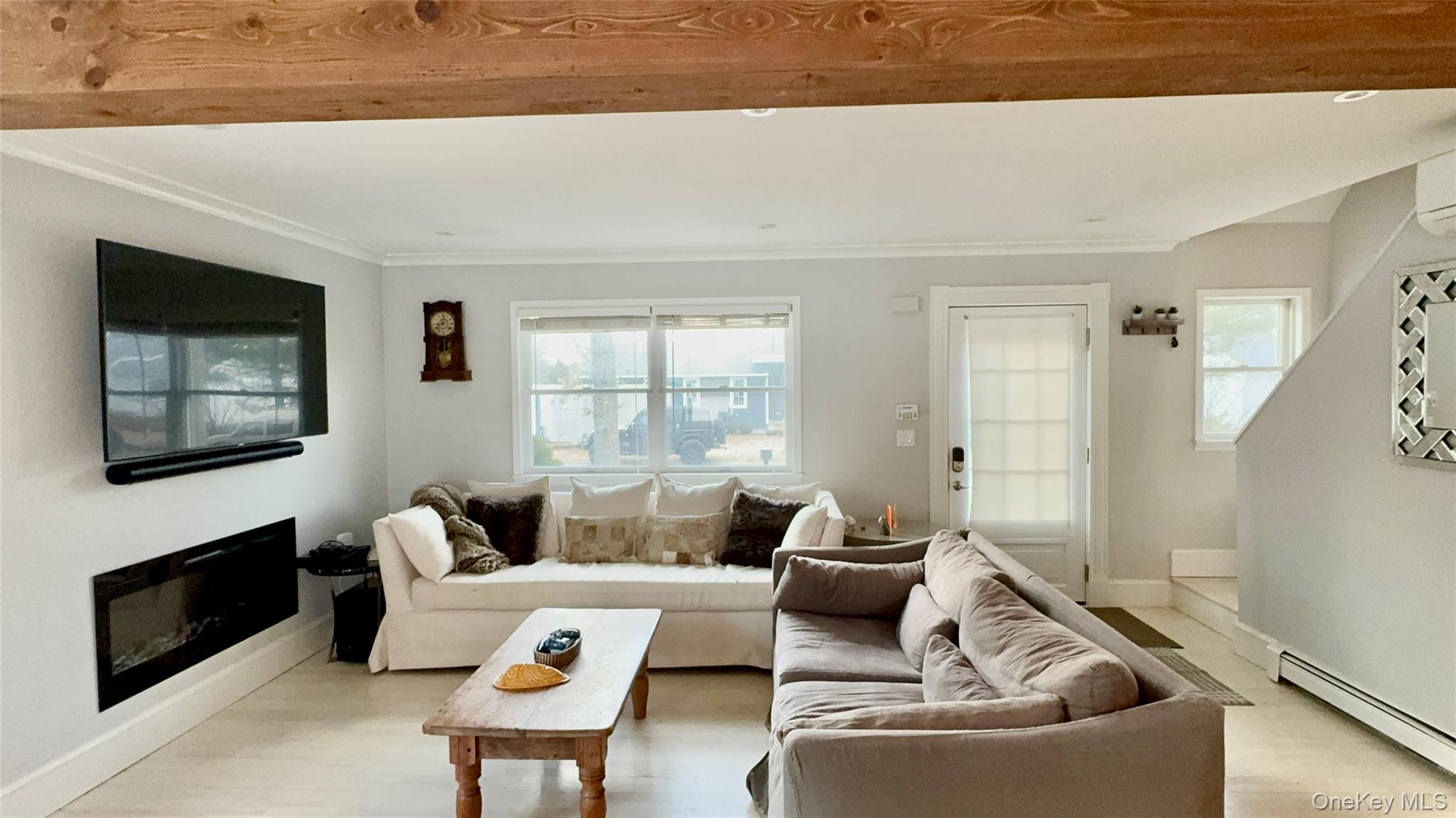 4 N Westbury Road Property Photo 6