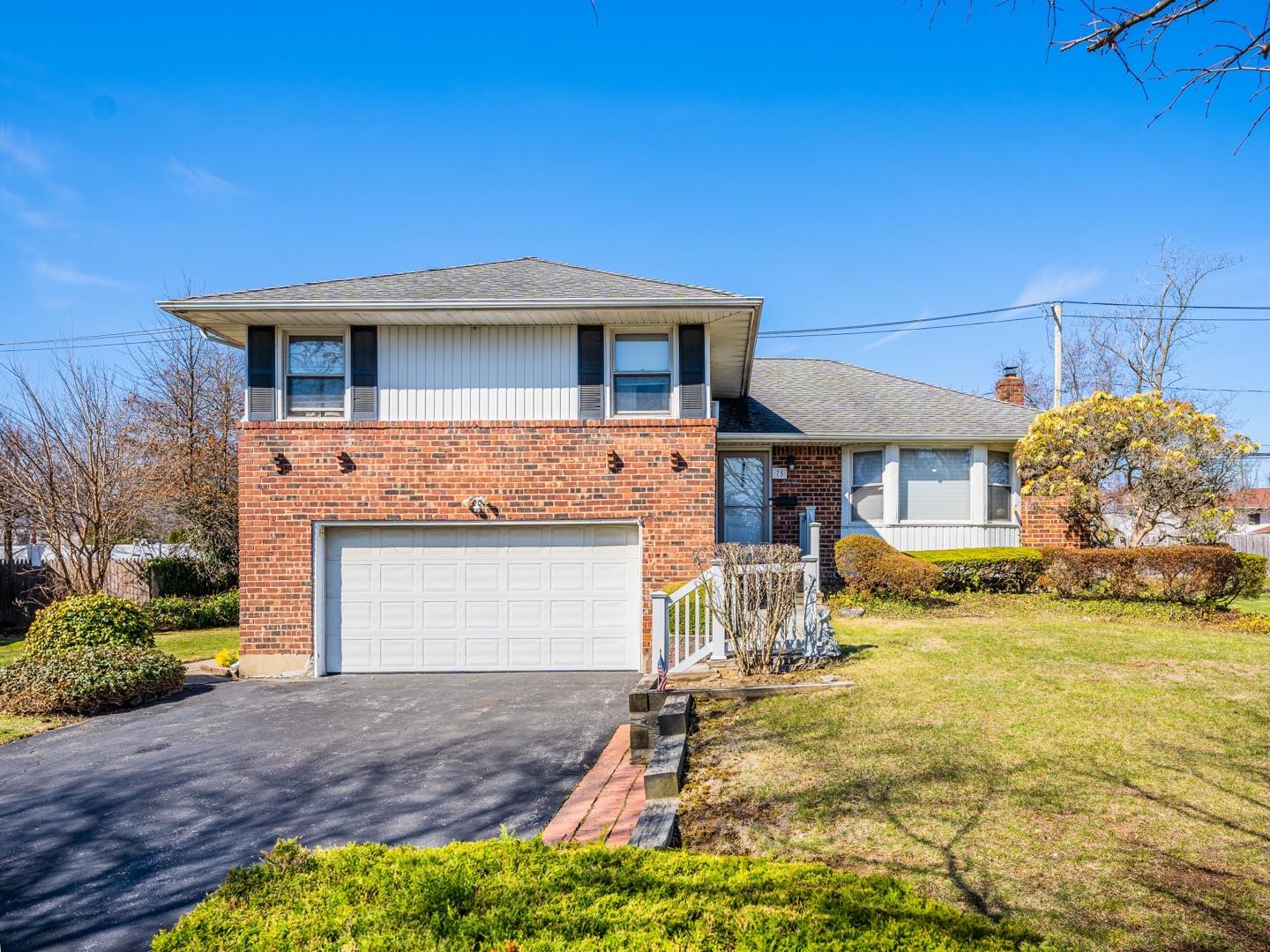 75 Larch Drive Property Photo