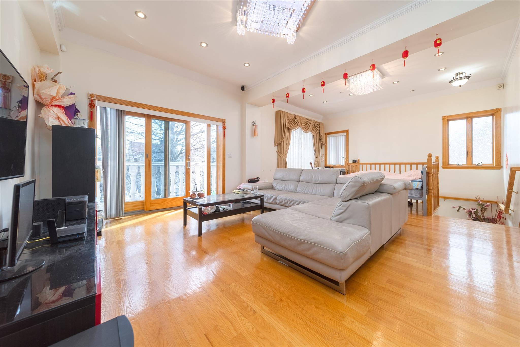 42-20 158th Street Property Photo 3