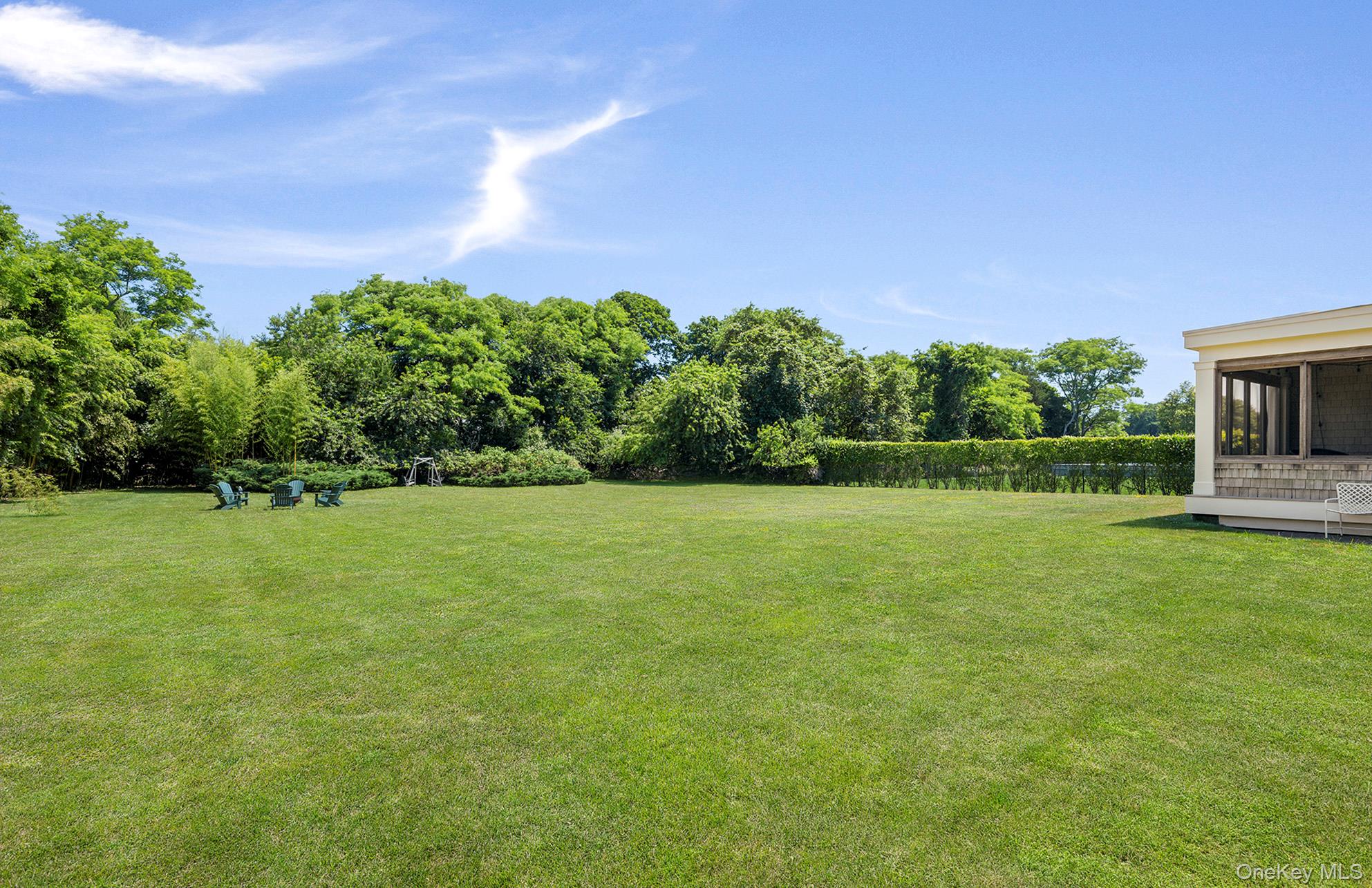 19 Quaquanantuck Lane Property Photo 4