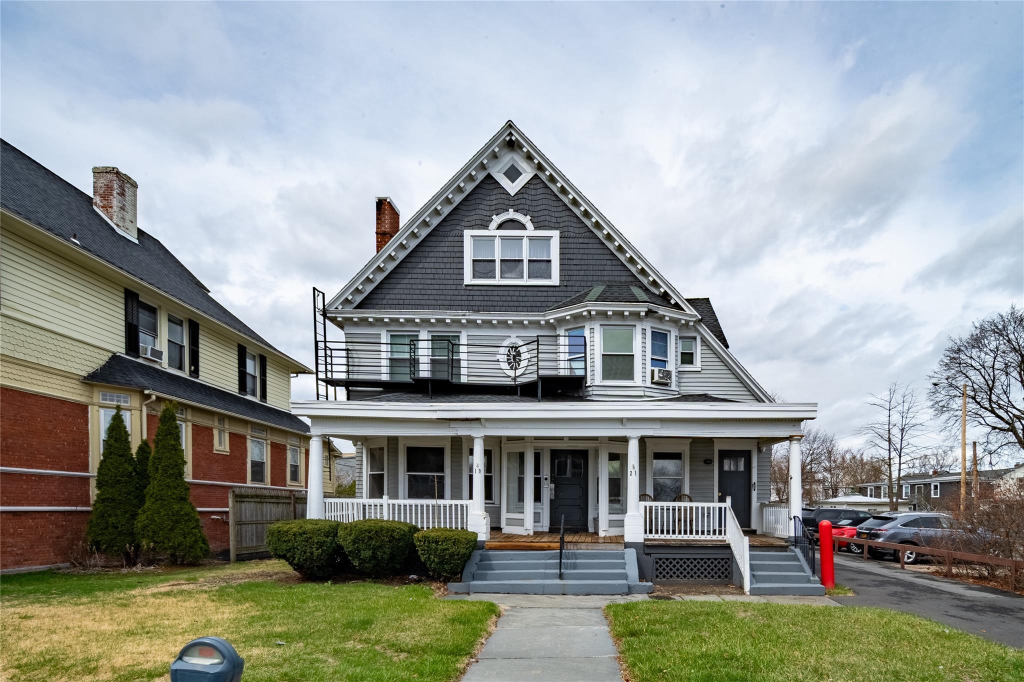 21 Main Street Property Photo