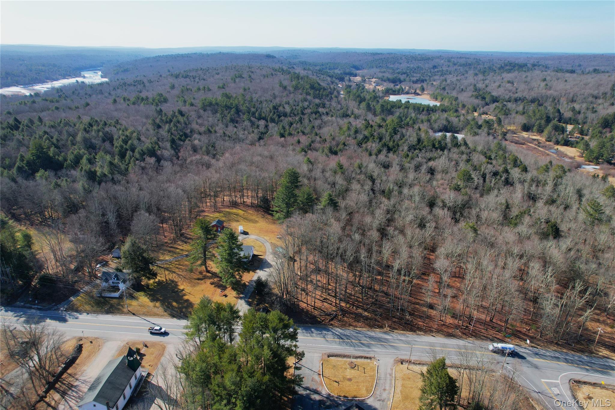 1095 State Route 17b Property Photo 3