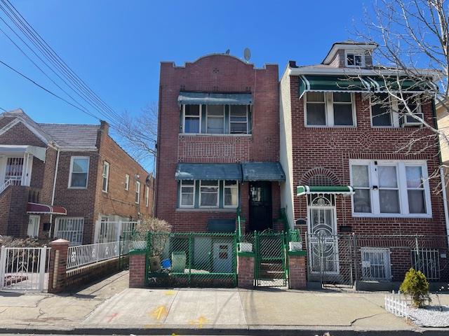 162 E 59th Street Property Photo 6