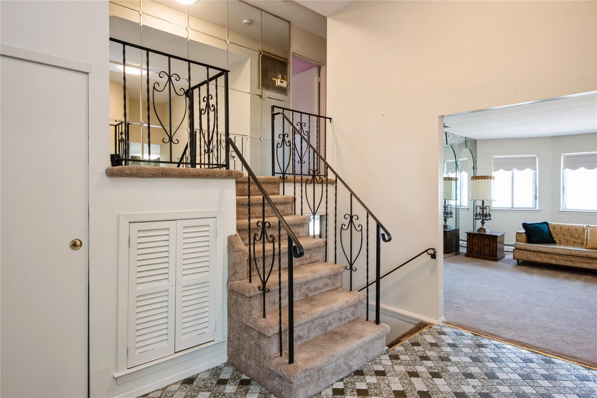 256 Leaf Avenue Property Photo 4