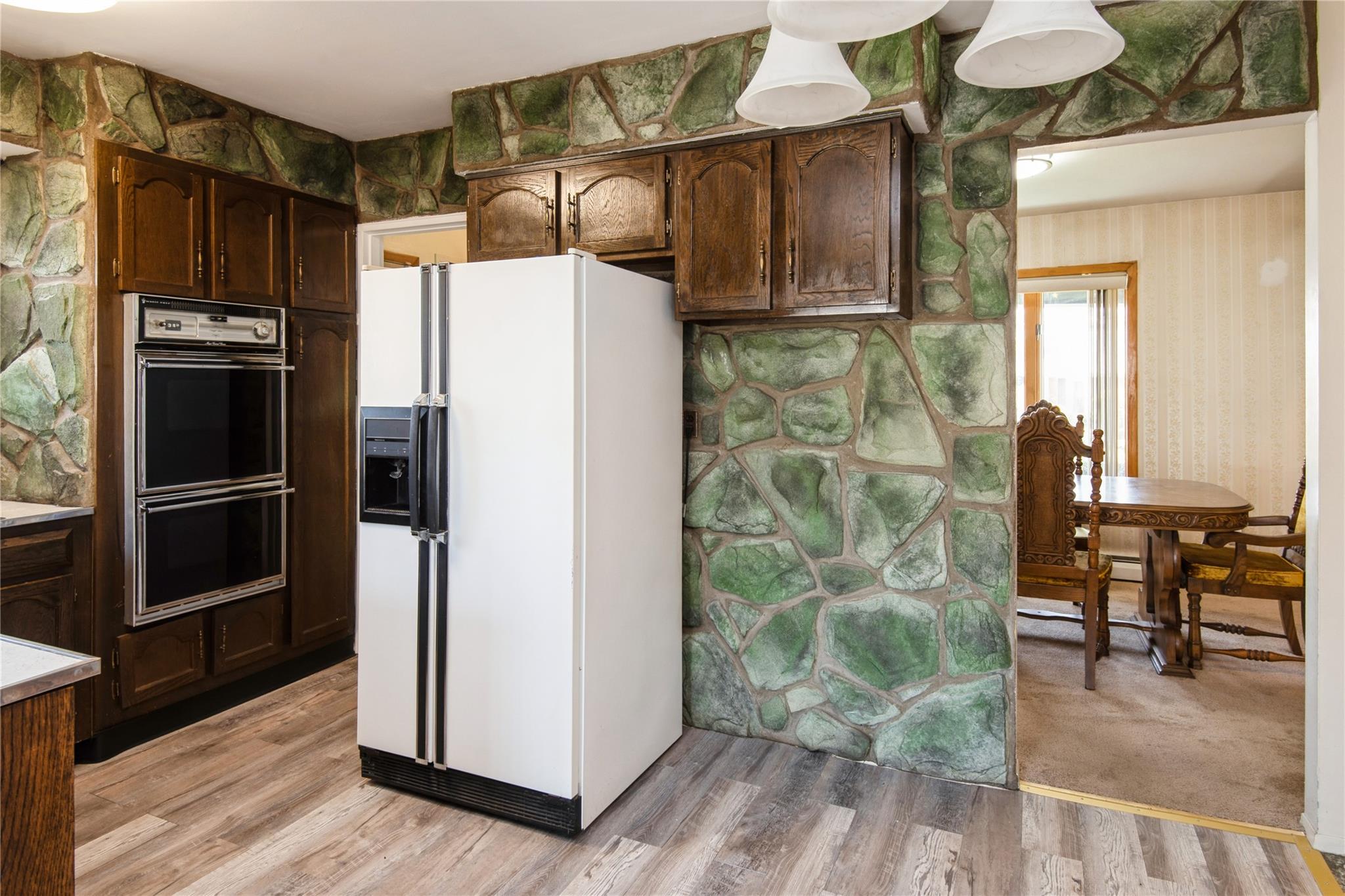 256 Leaf Avenue Property Photo 7