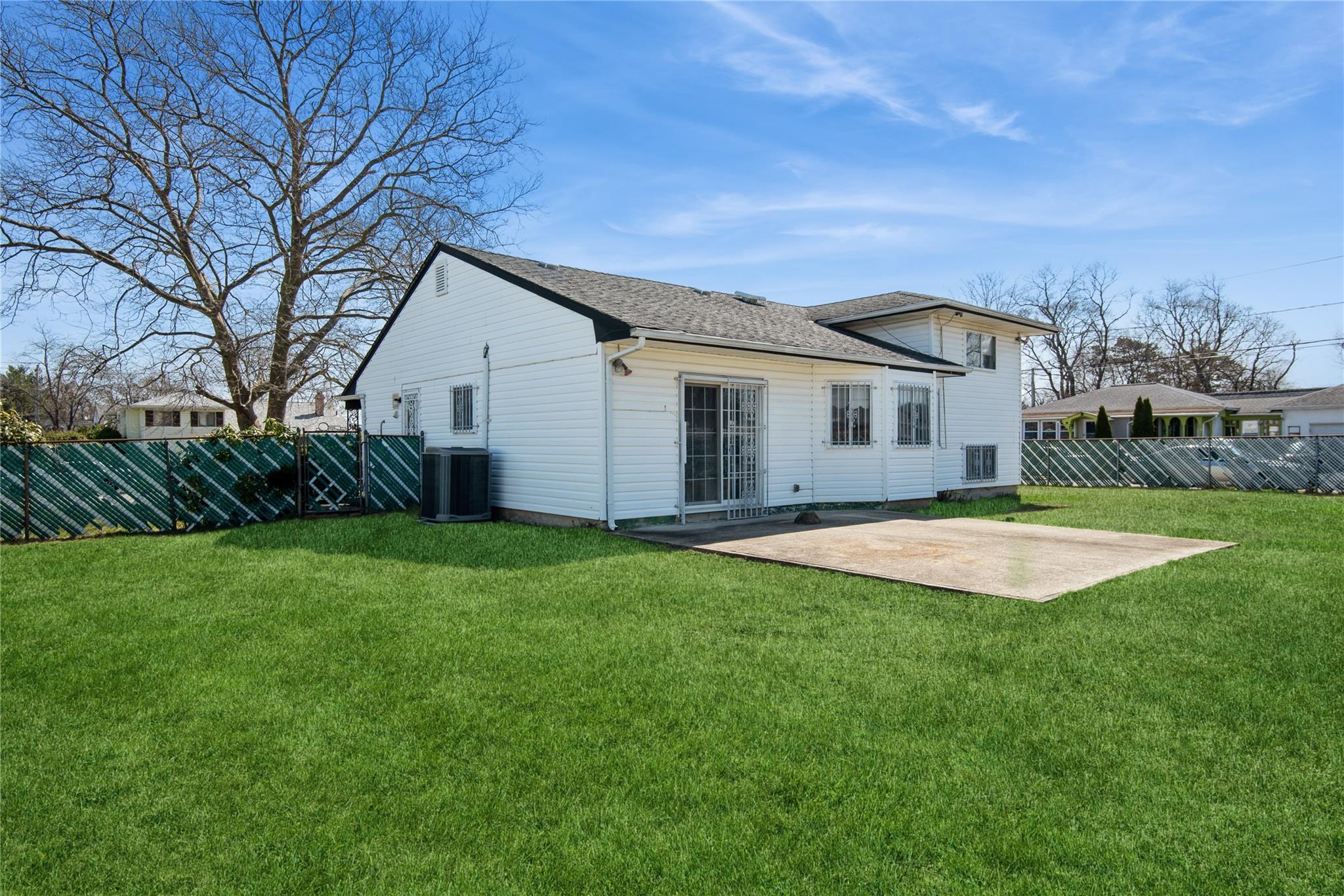 256 Leaf Avenue Property Photo 23