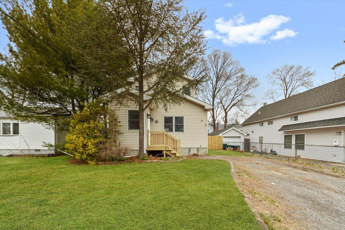 54 Blythe Road Property Photo