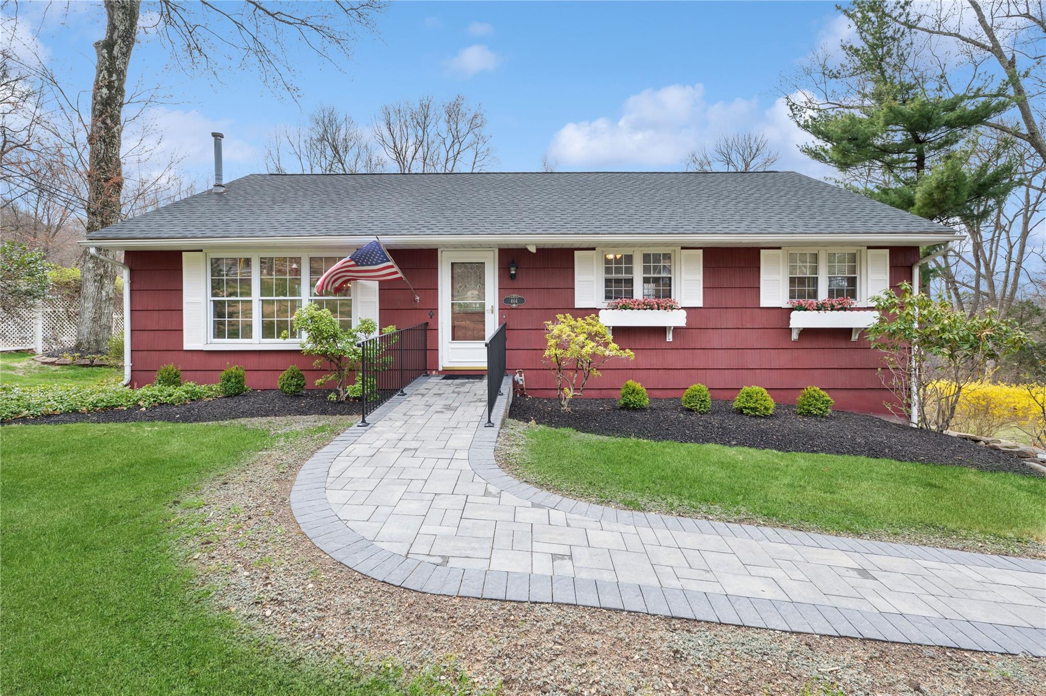 464 Christian Herald Road Property Photo