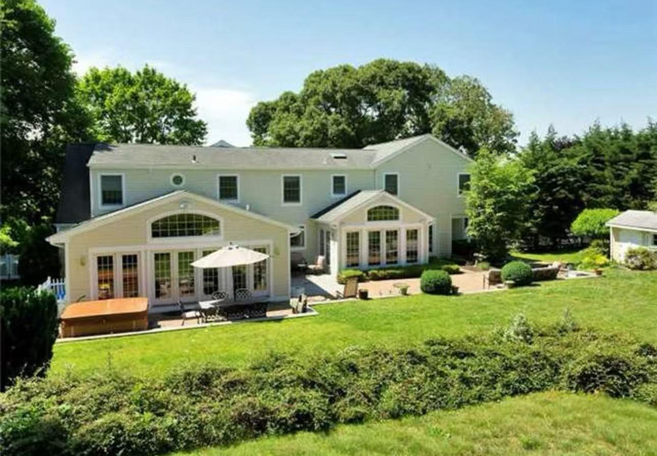 22 High Farms Rd Property Photo