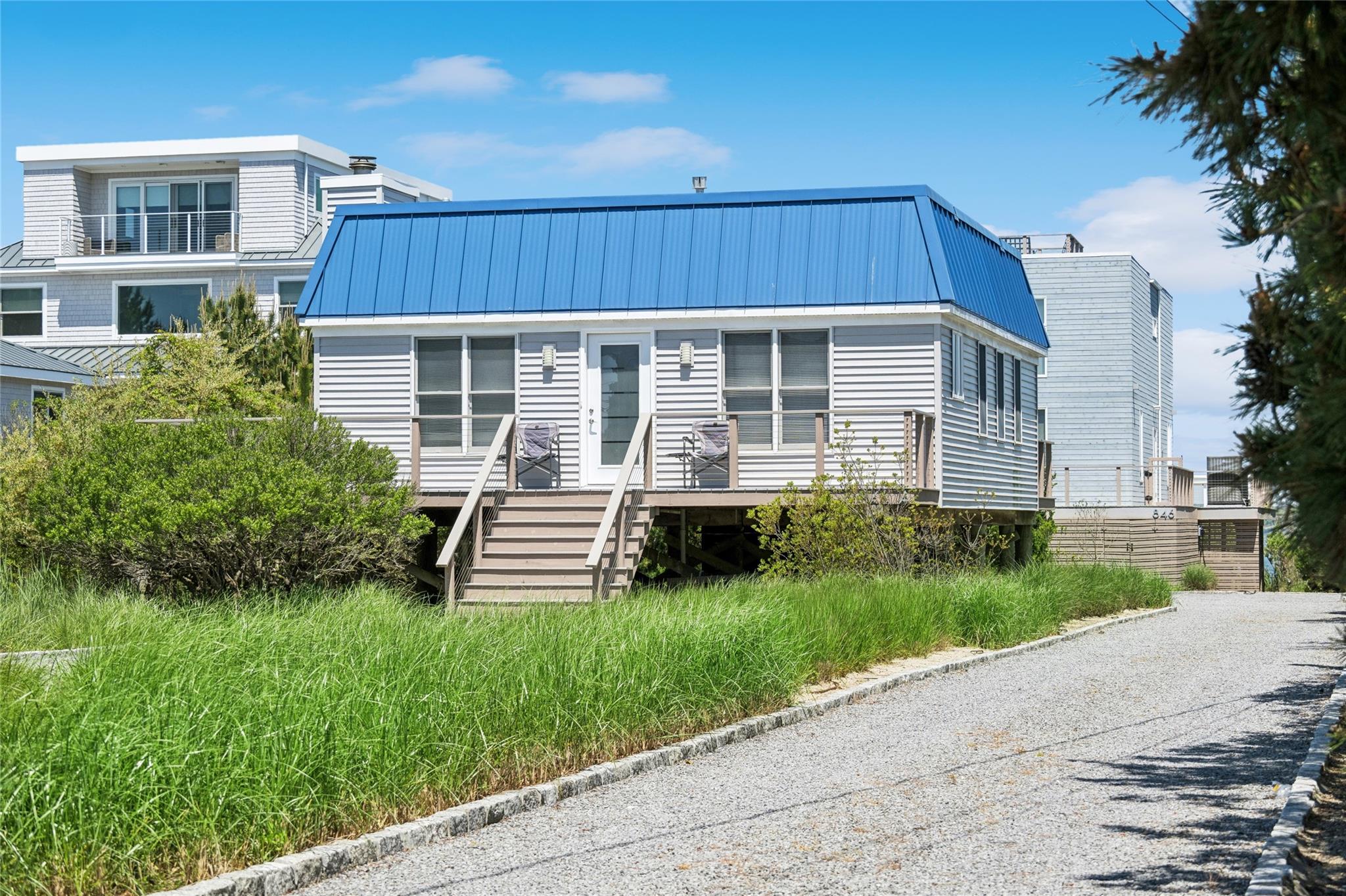 846 Dune Road Property Photo