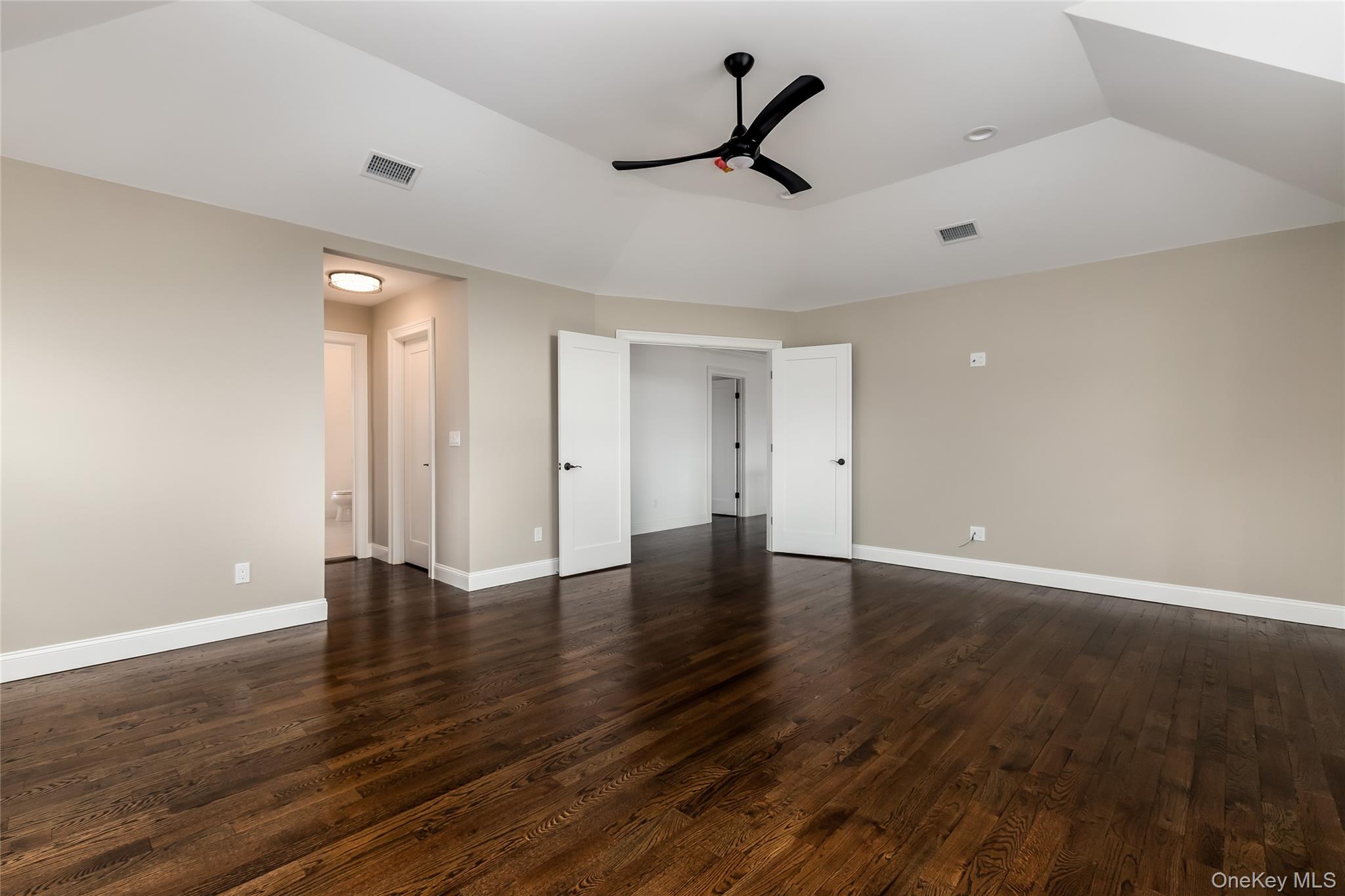 113 Currans Road Property Photo 10