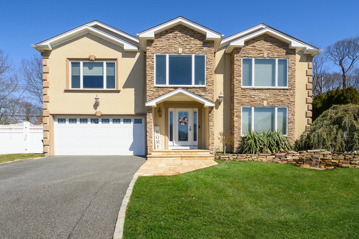 50 Townline Court Property Photo