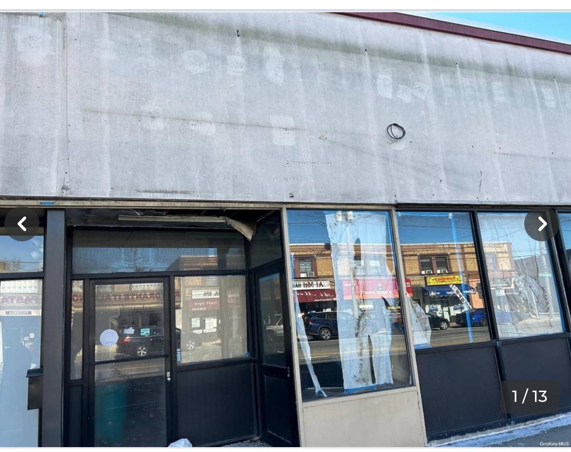 911 Hempstead Turnpike Property Photo
