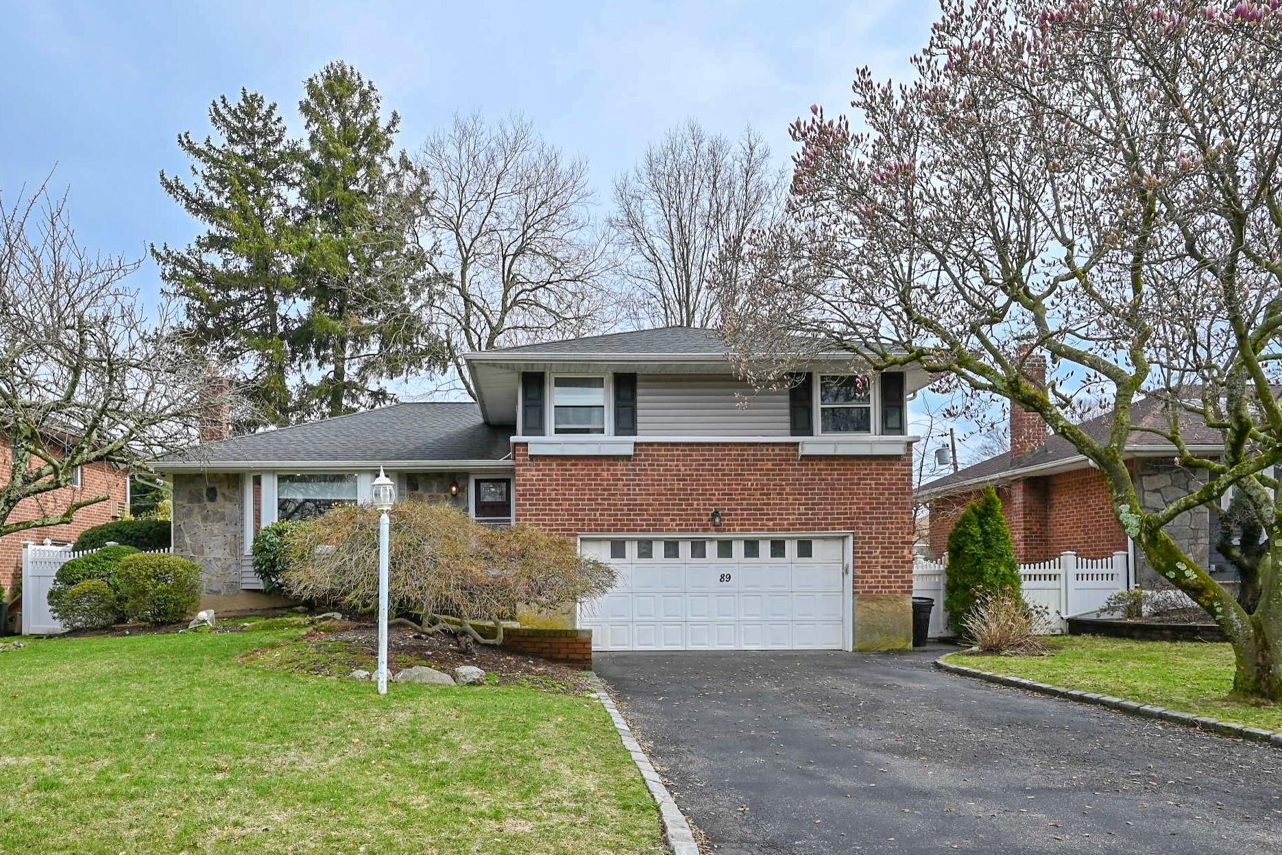 89 Birchwood Park Drive Property Photo