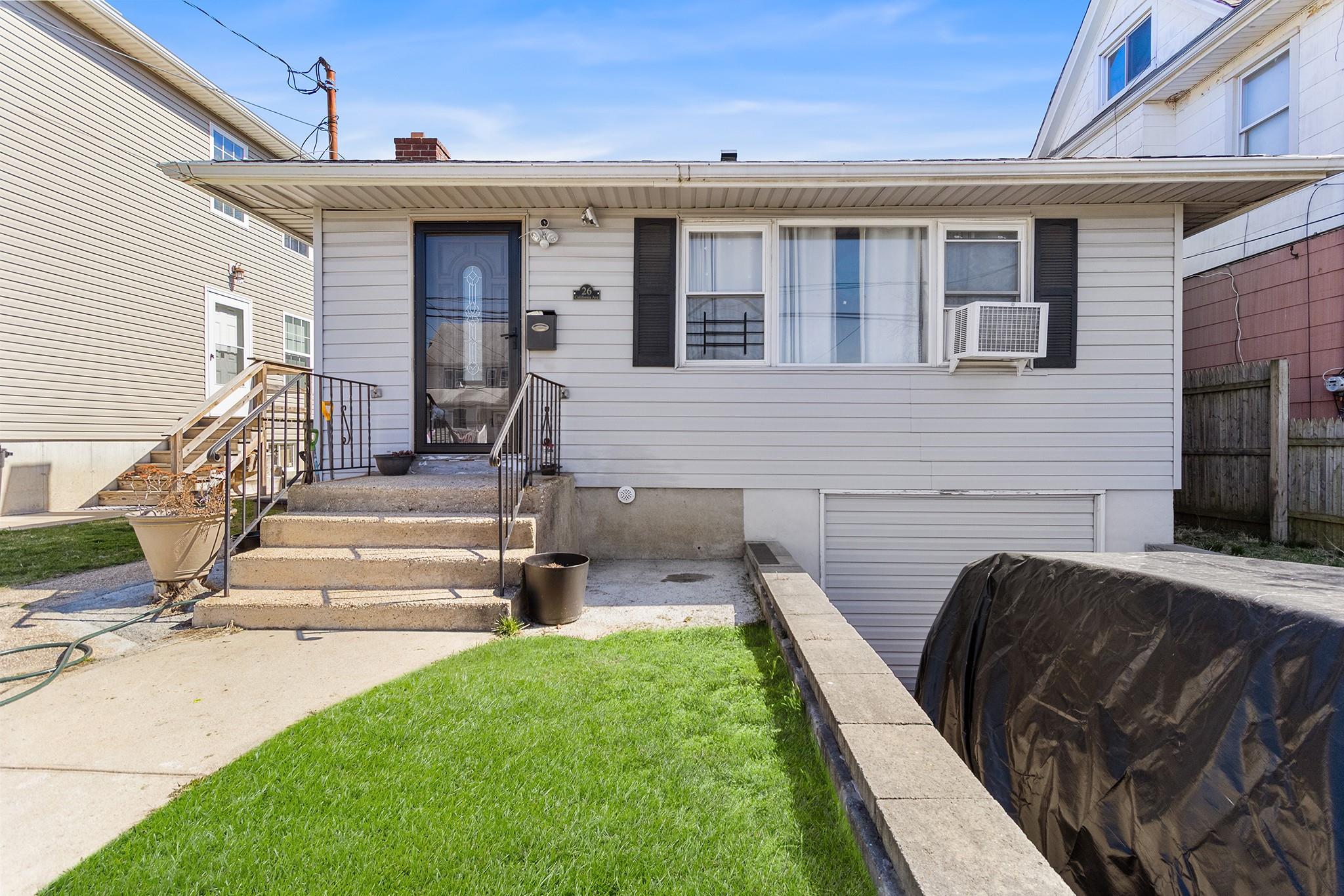 26 California Avenue Property Photo