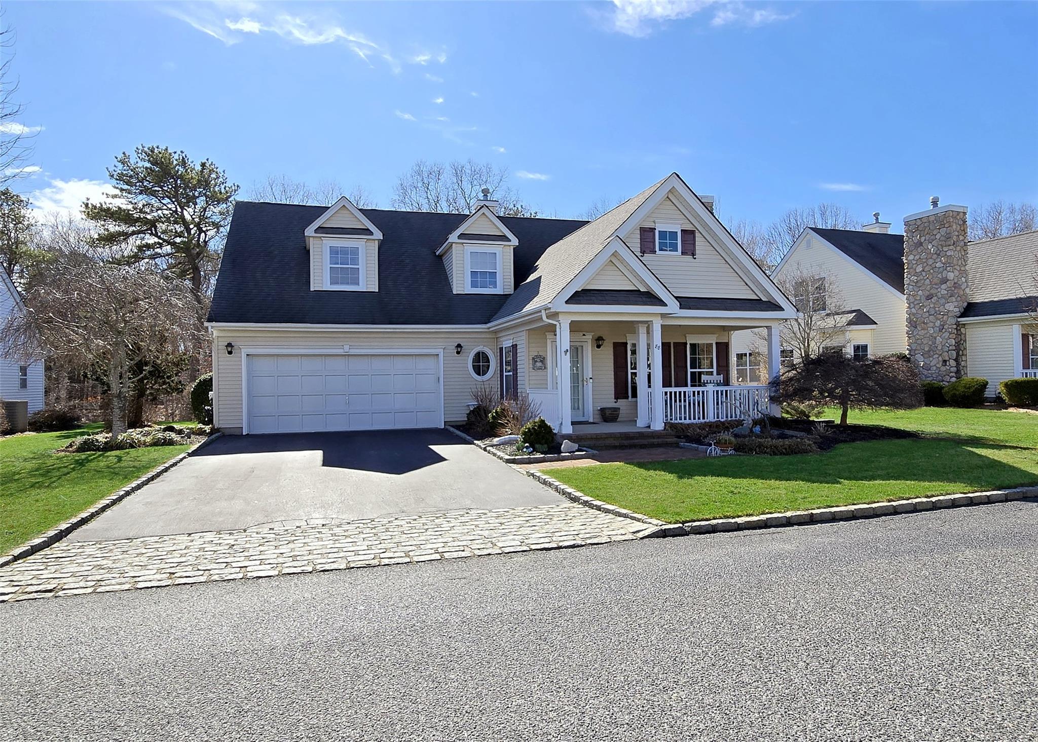 88 Golden Spruce Drive Property Photo
