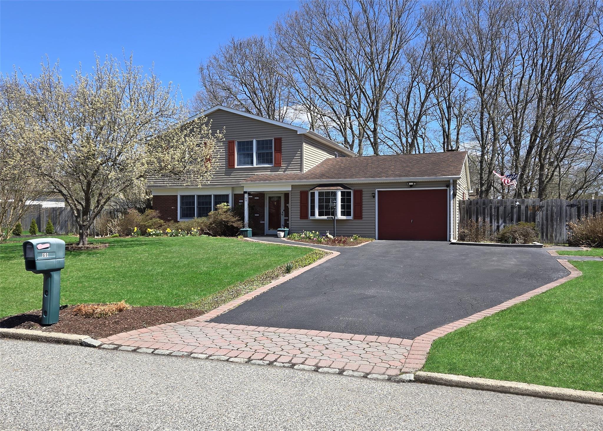 69 Strathmore Village Drive Property Photo