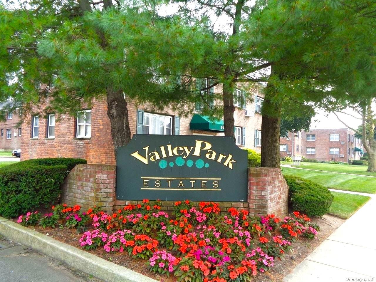 1025 Fenwood Drive Apt #2 Property Photo 1